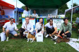 4 Pejskove dostali same dobroty 5R1A9432