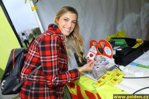 Na psím se prodávaly adresáře